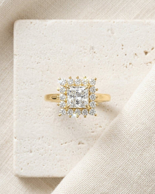 The Victoria Golden Blossom Halo Royale